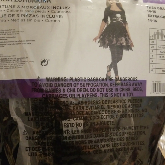 Kids costume #128 - Picture 4 of 4